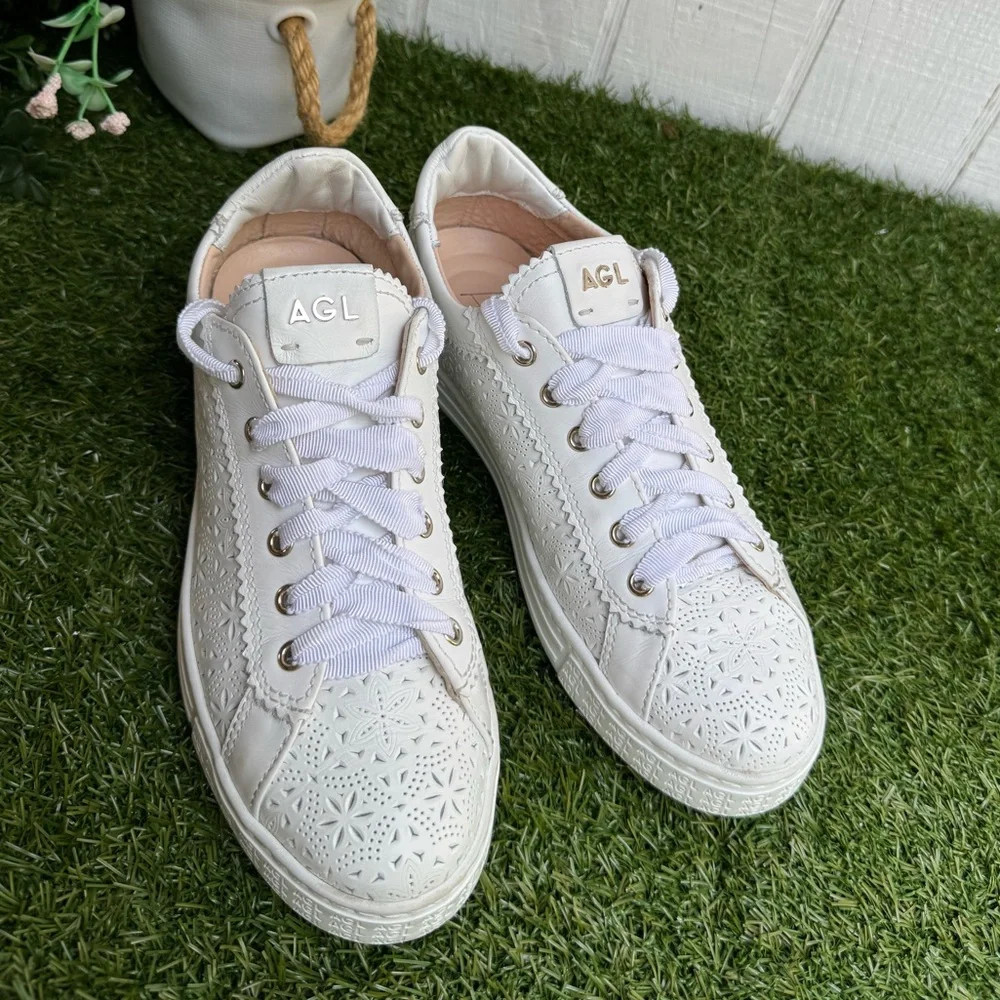 AGL Sade Spring White Flower Cut Out Sneaker $425 size 35.5 US 5.5 leather